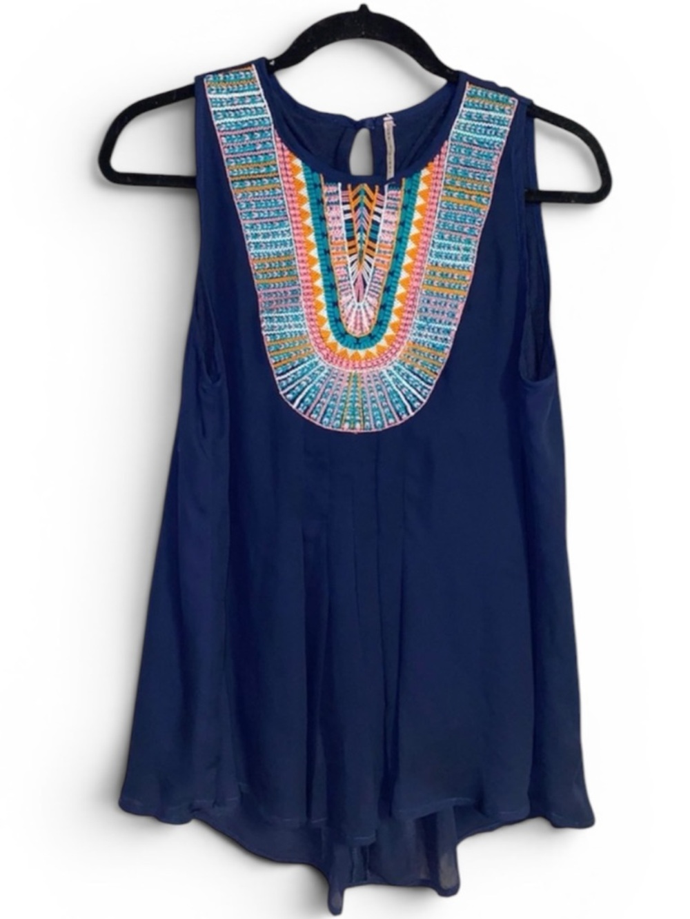 Nine 1 eight beautiful embroidered top, sheer top lined, flowy, navy blue, Large